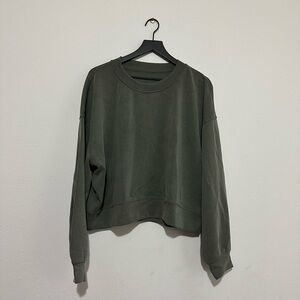 Softstreme Perfectly Oversized Cropped Crew